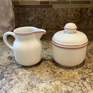 Villeroy & Boch Luxembourg Creamer and Sugar Dish. Depuis Pattern #1748